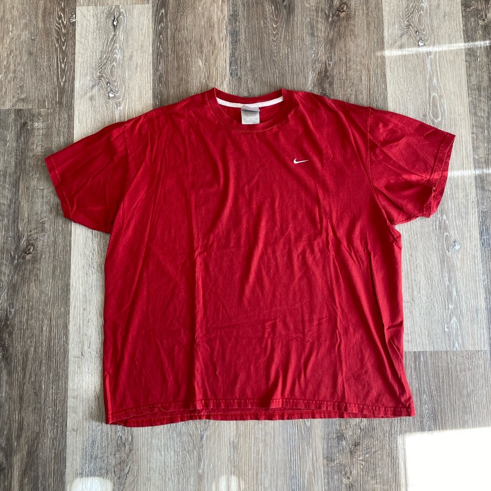 Vintage Nike T-shirt Red
